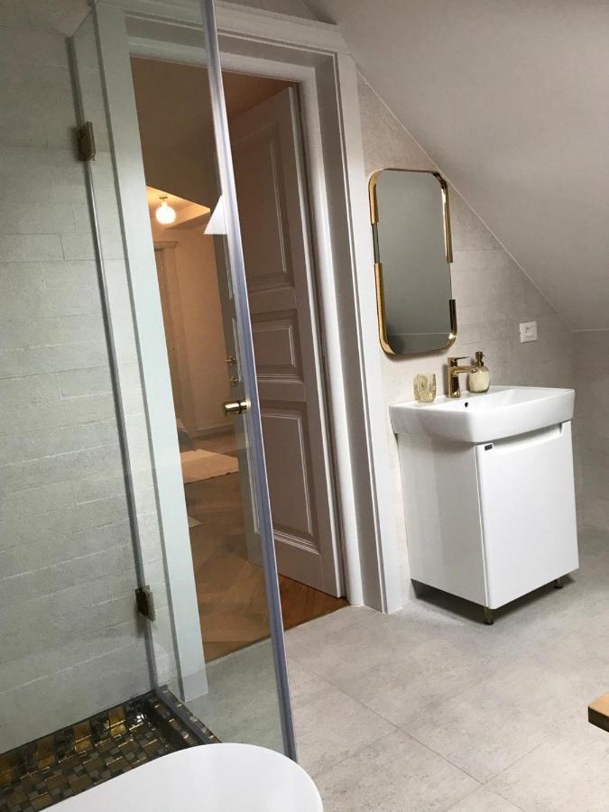 Augsburg Apart Piatra Neamţ Eksteriør bilde